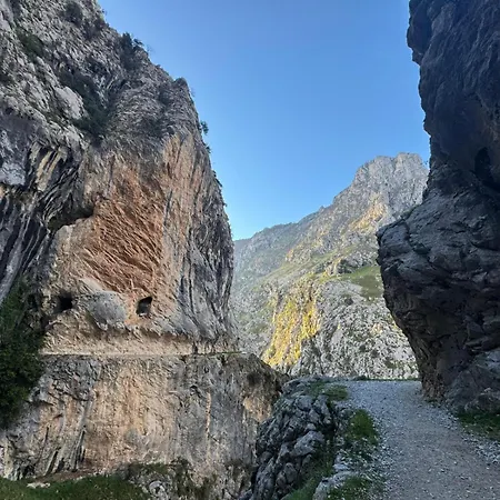 Casa Con Encanto En Picos De Europa, Ideal Familias Y Pareja